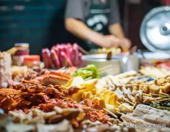 摆地摊技巧夜市小吃卖什么最火的,摆地摊小吃创业有哪些项目