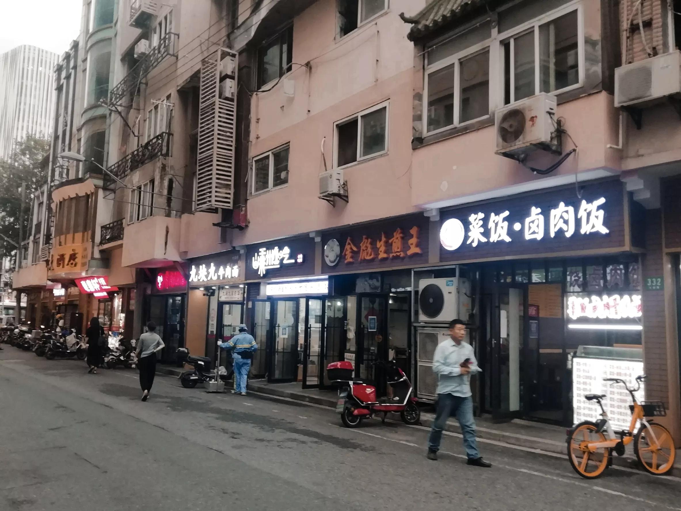 乍浦路与黄河路谁先成美食街,乍浦路美食一条街