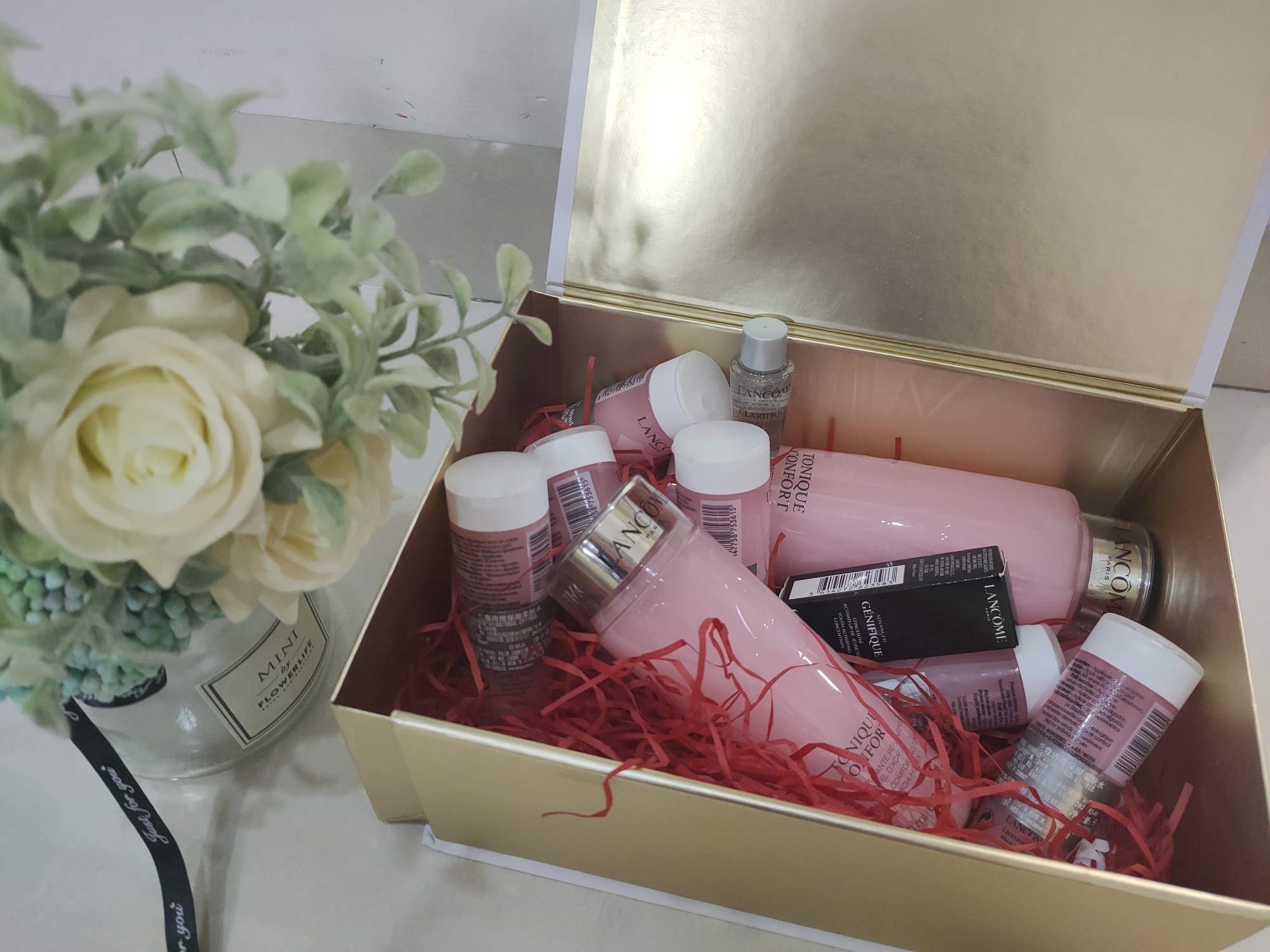 兰蔻大粉水适合什么肤质什么年龄,兰蔻粉水和兰蔻大粉水一样吗