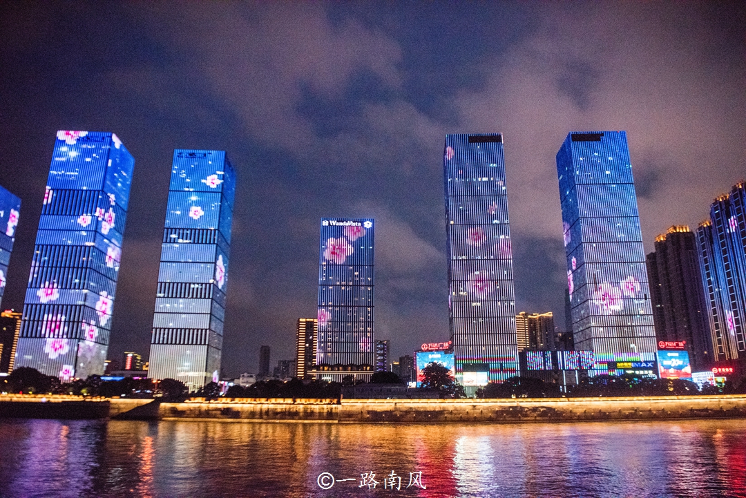 长沙怎么打造成网红城市的,长沙成为新晋网红城市你打卡了吗