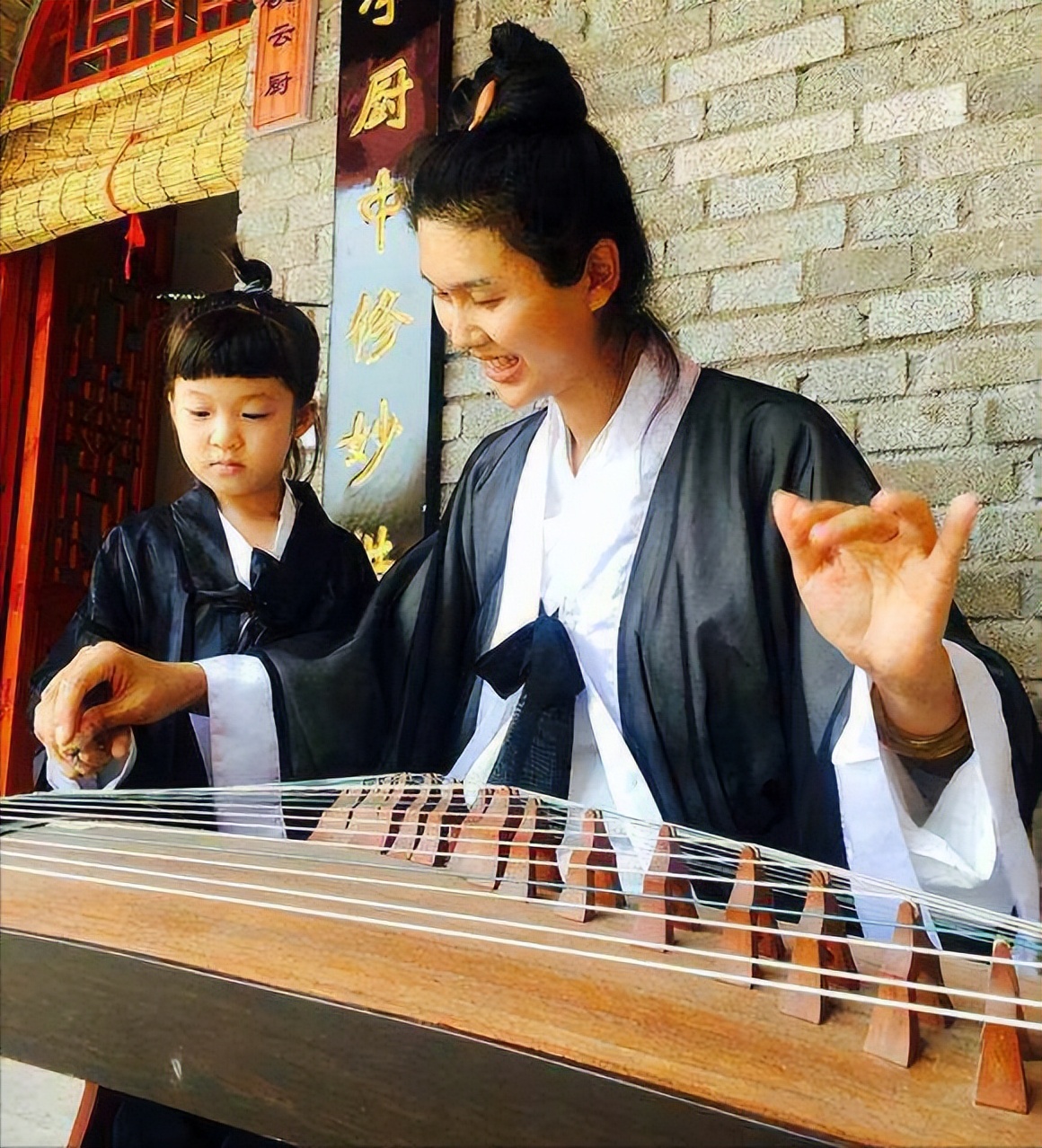 哈尔滨美女高材生：离婚后出家当道士，卖房修道观，25岁当上住持