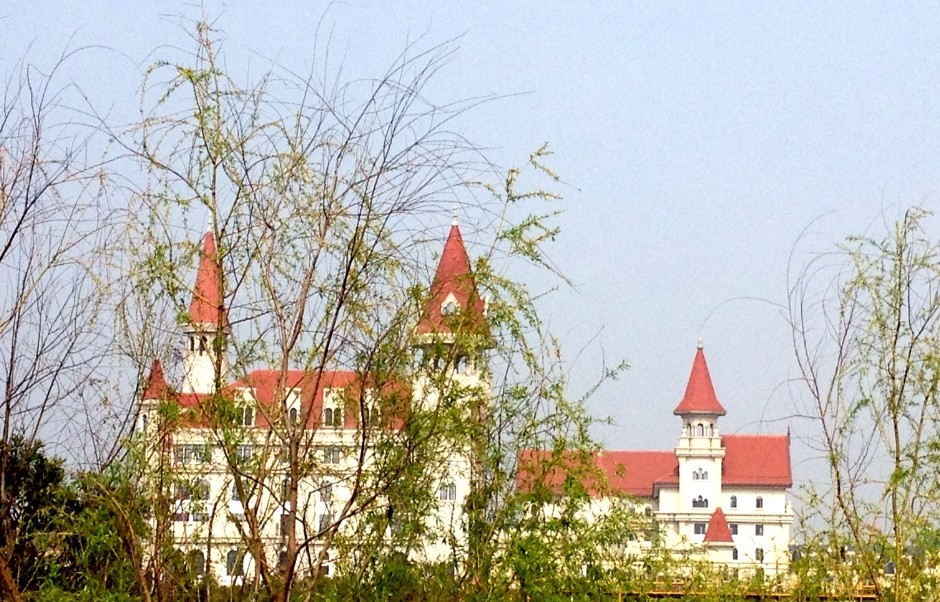 上海第一大人工湖在哪里,上海最值得打卡的公园