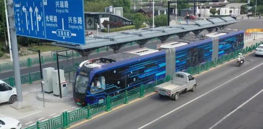 低运量胶轮有轨电车,电子导向胶轮系统什么原理