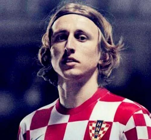 卢卡莫德里奇金球奖完整视频,金球奖卢卡莫德里奇