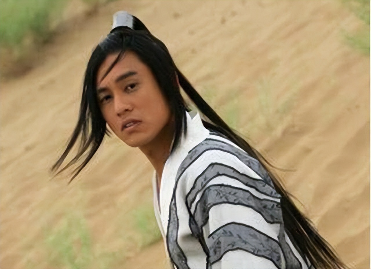 明明很帅却被古装造型毁掉的男星,那些硬着头皮演古装美男的男明星