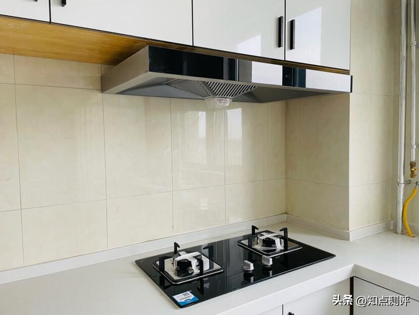 海尔油烟机c12和c11有什么区别吗,海尔吸油烟机c1900和c1501区别