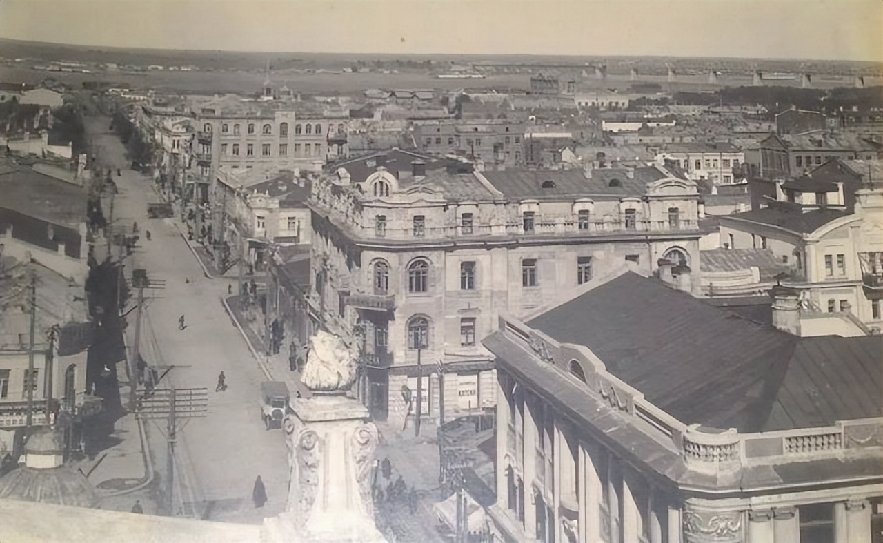 对杨靖宇割头的日军，结局如何？毒杀自己妻女后剖腹，侄女谢罪