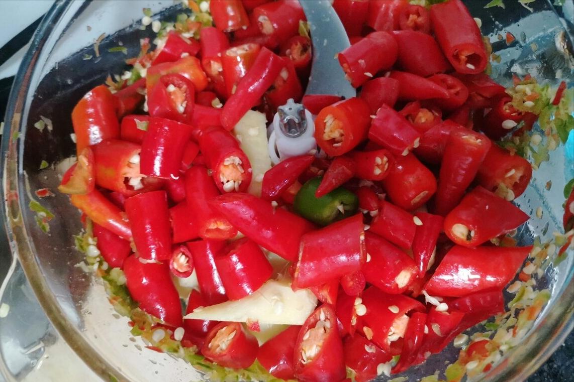 夏天做剁椒好吗,剁椒酱最正宗的做法不带油不带酒