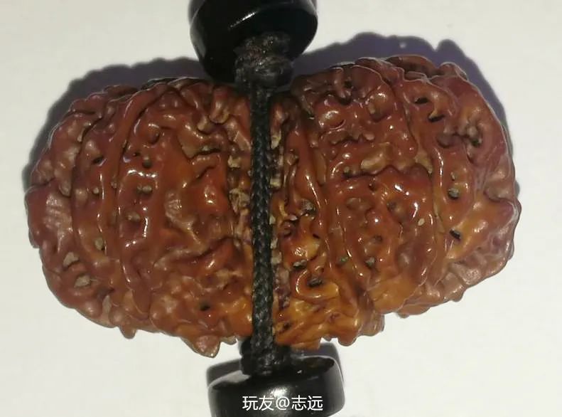 与众不同的双棒文玩，是时尚达人追求的最终目标