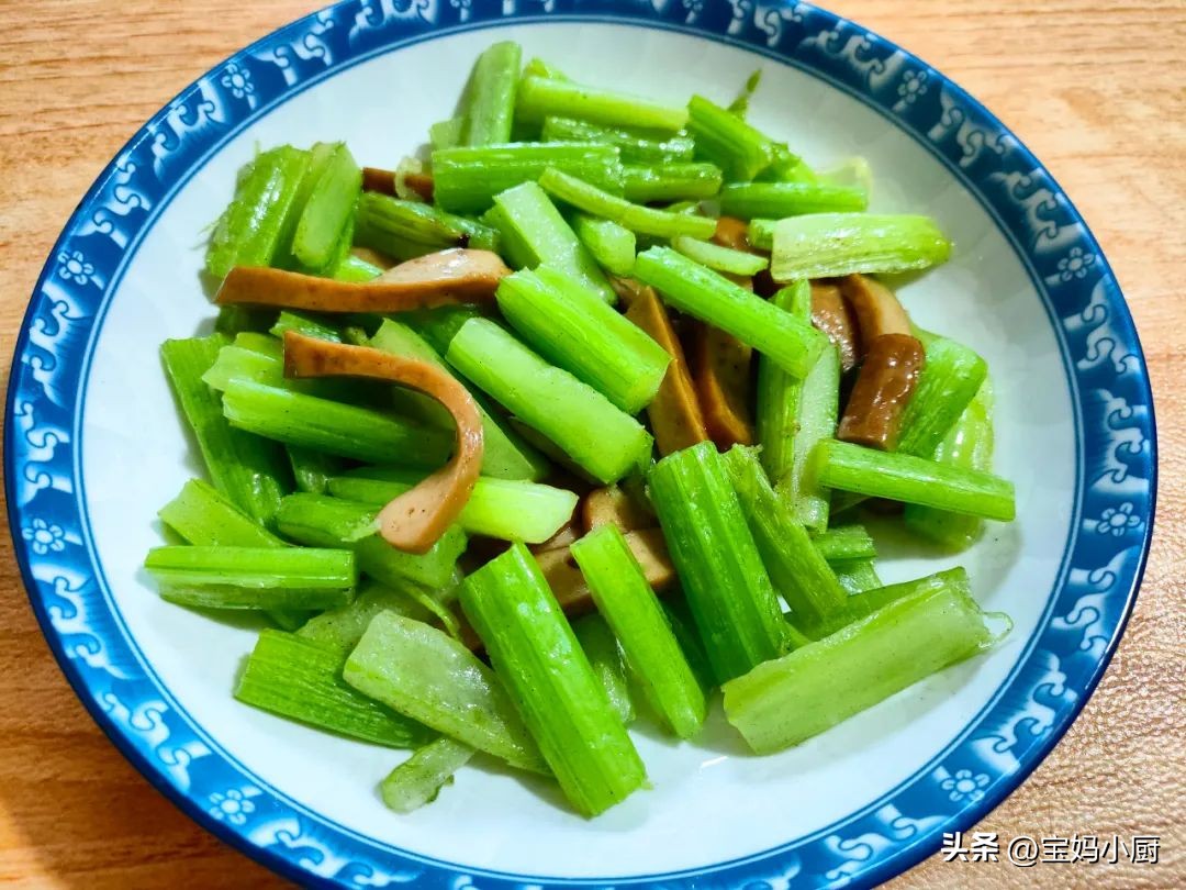 冬季5菜一汤荤素怎么搭配,晚餐推荐家常菜简单易做的汤