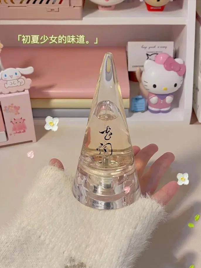 37女生节送什么礼物,38妇女节给员工送什么礼物好