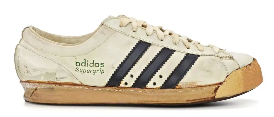 nike和adidas都主打什么,nikeadidas现在怎么样了