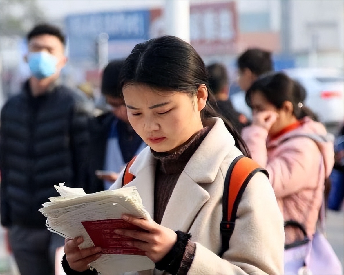 最牛专科生曹晓洁后续,中国第一专科生曹晓洁
