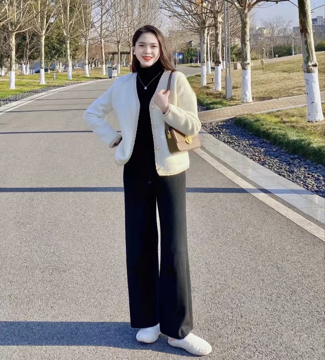 现在流行什么裤子最好看,今年流行裤子是什么风格