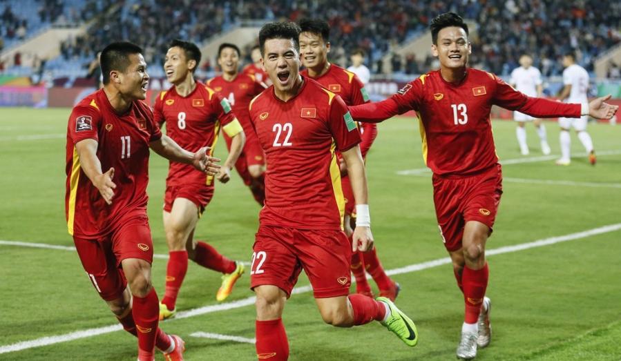 媒体人李璇谈国足,李璇谈国足