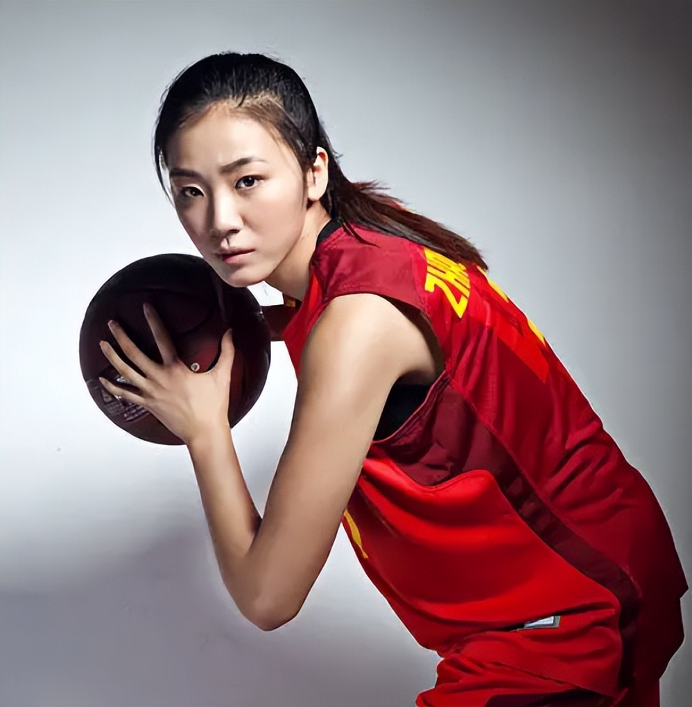 中国女篮颜值担当赵爽,赵爽伤病