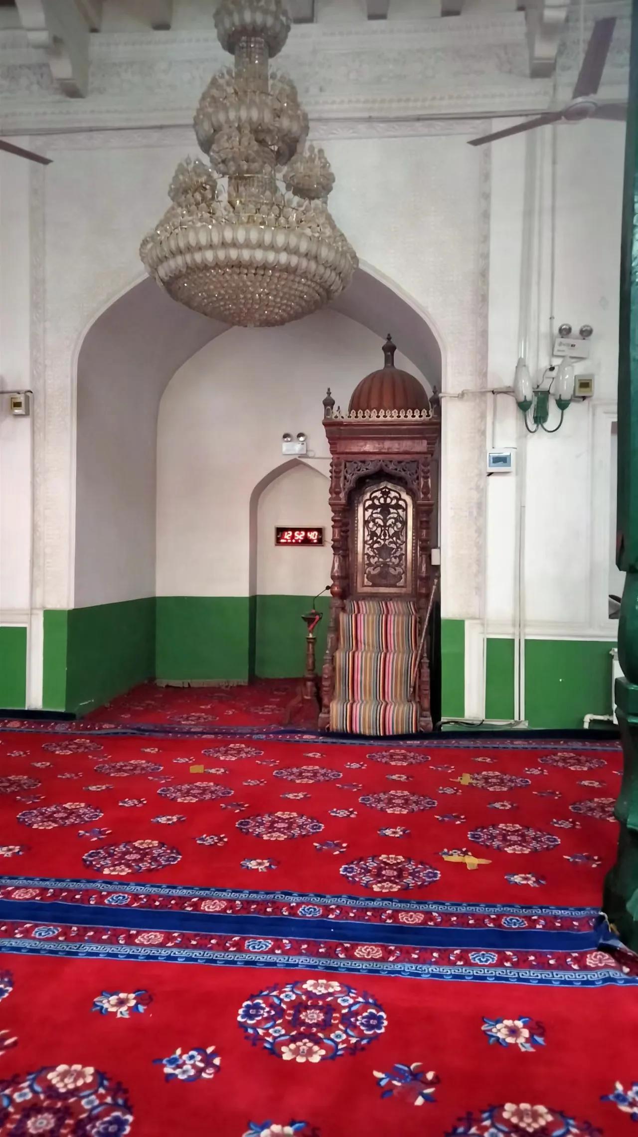 遇到在路上旅行,一个月也能赚一万块左右的小敏(124)