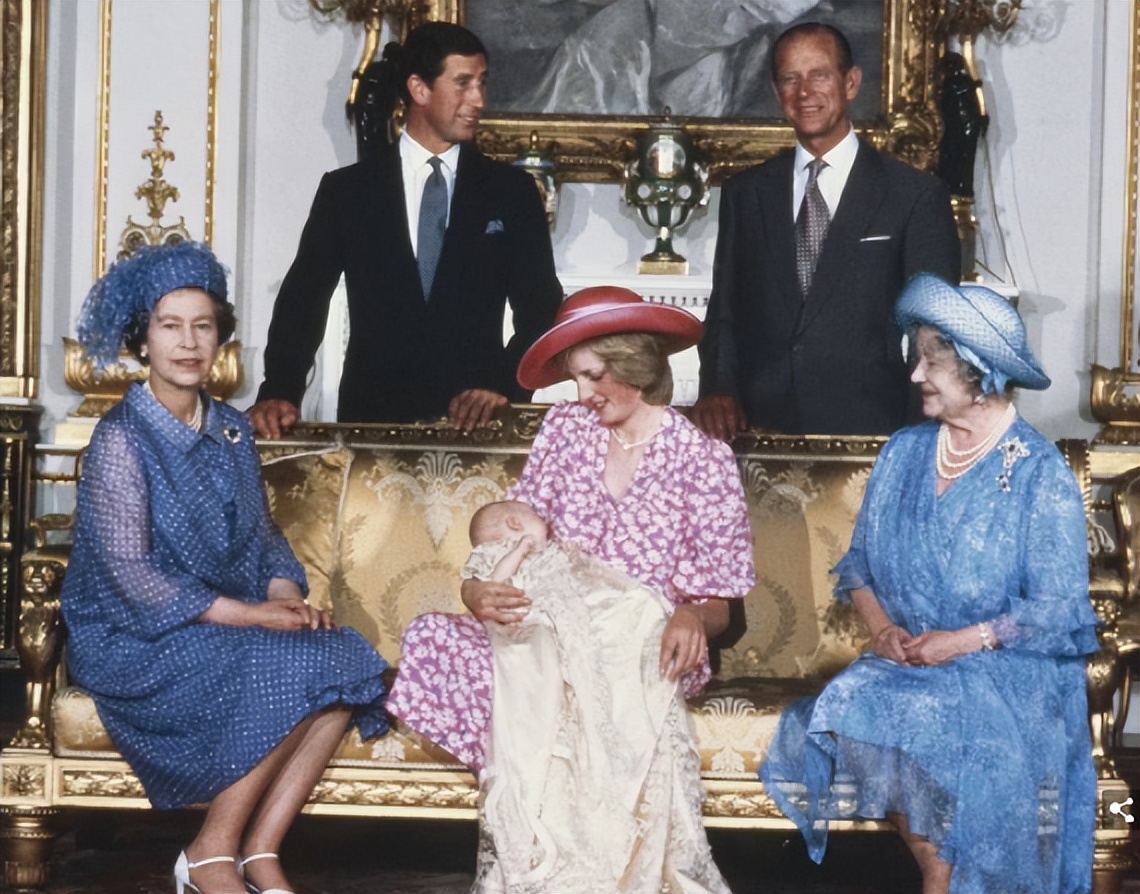 登基70周年！每年一张照片带你回顾女王的传奇人生