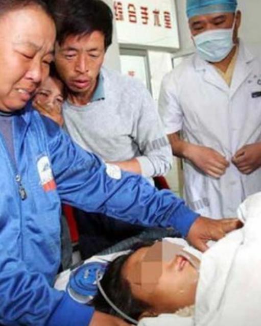 掏肠恶魔乔建国：花季少女夜路回家，惨遭毒手小肠被从*体下**掏出