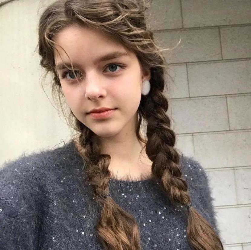 俄罗斯姑娘乡村爱情故事,恋爱小故事女孩