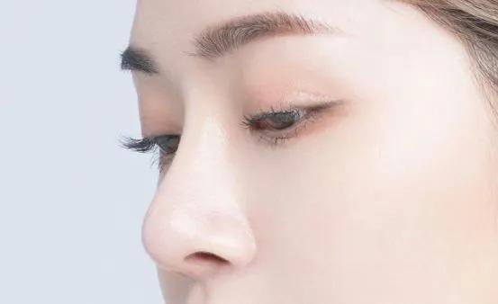 初鼻如何选择隆鼻,鼻基础好做隆鼻要多久