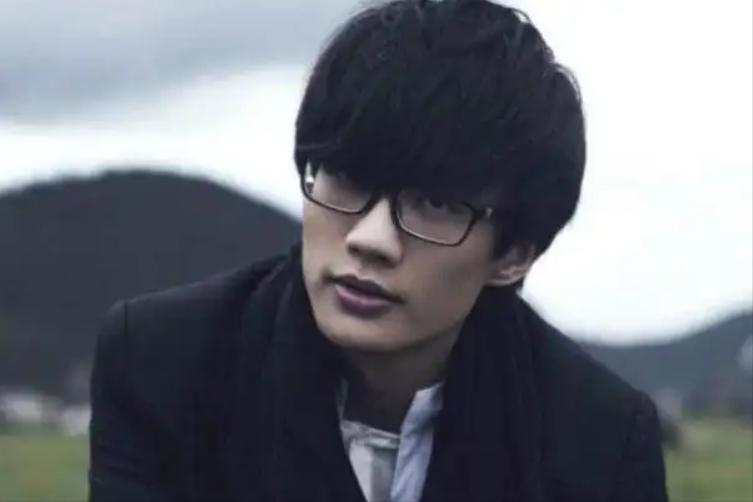 曾经的网络音乐三巨头许嵩,许嵩四大巨头歌曲