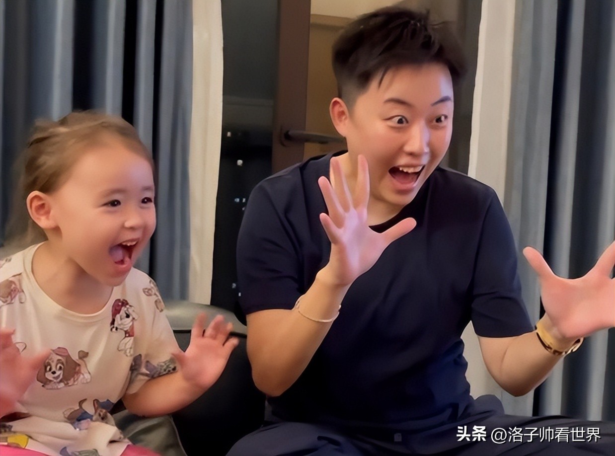 年入百万的42岁女子,年入千万29岁女孩生下三胞胎