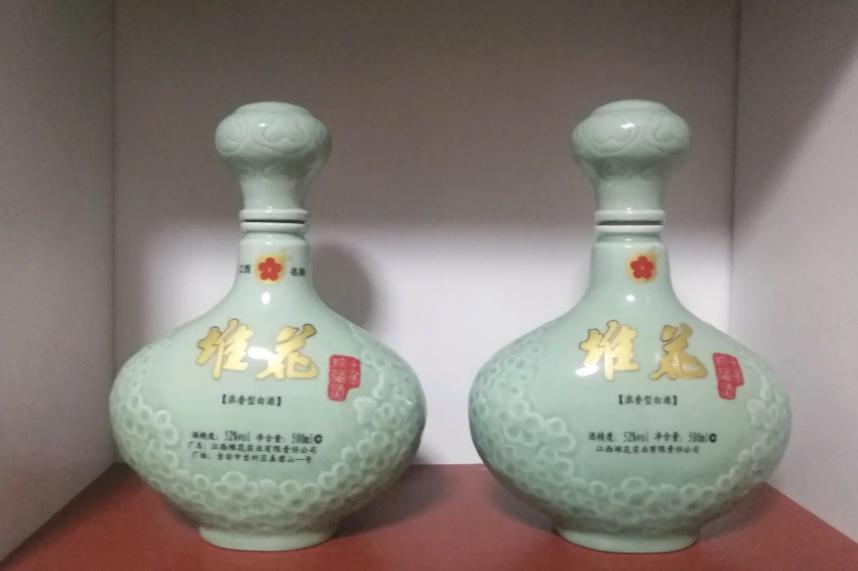 江西人本地都喝啥四特酒,喝酒就喝江西四特名酒