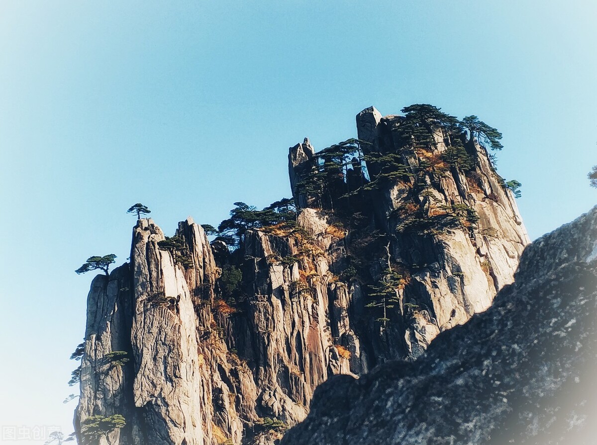 中国最美十大名山排名第一的是,国内最美的10大名山