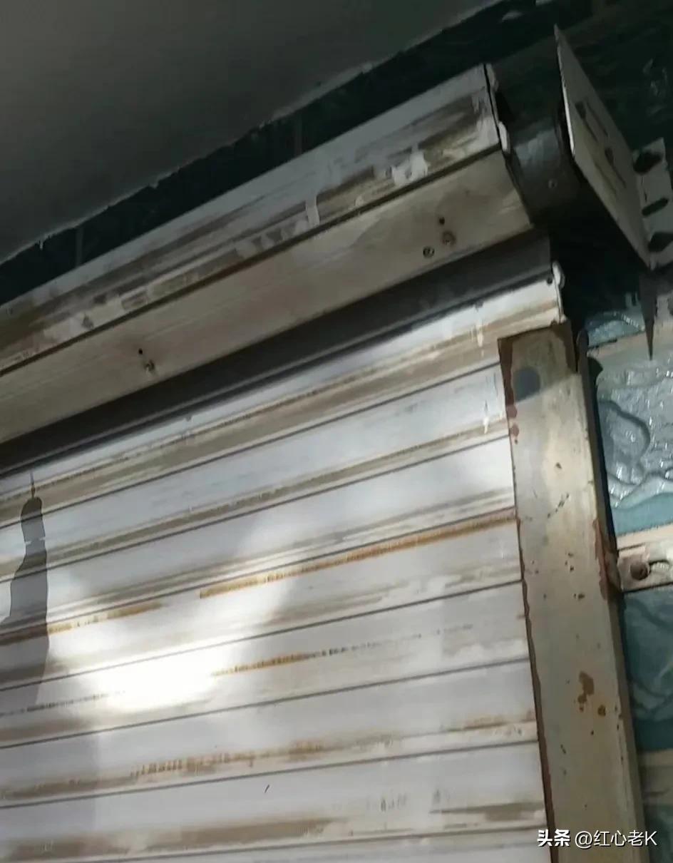 修个热水器花了300多好贵,女子花了2700修热水器