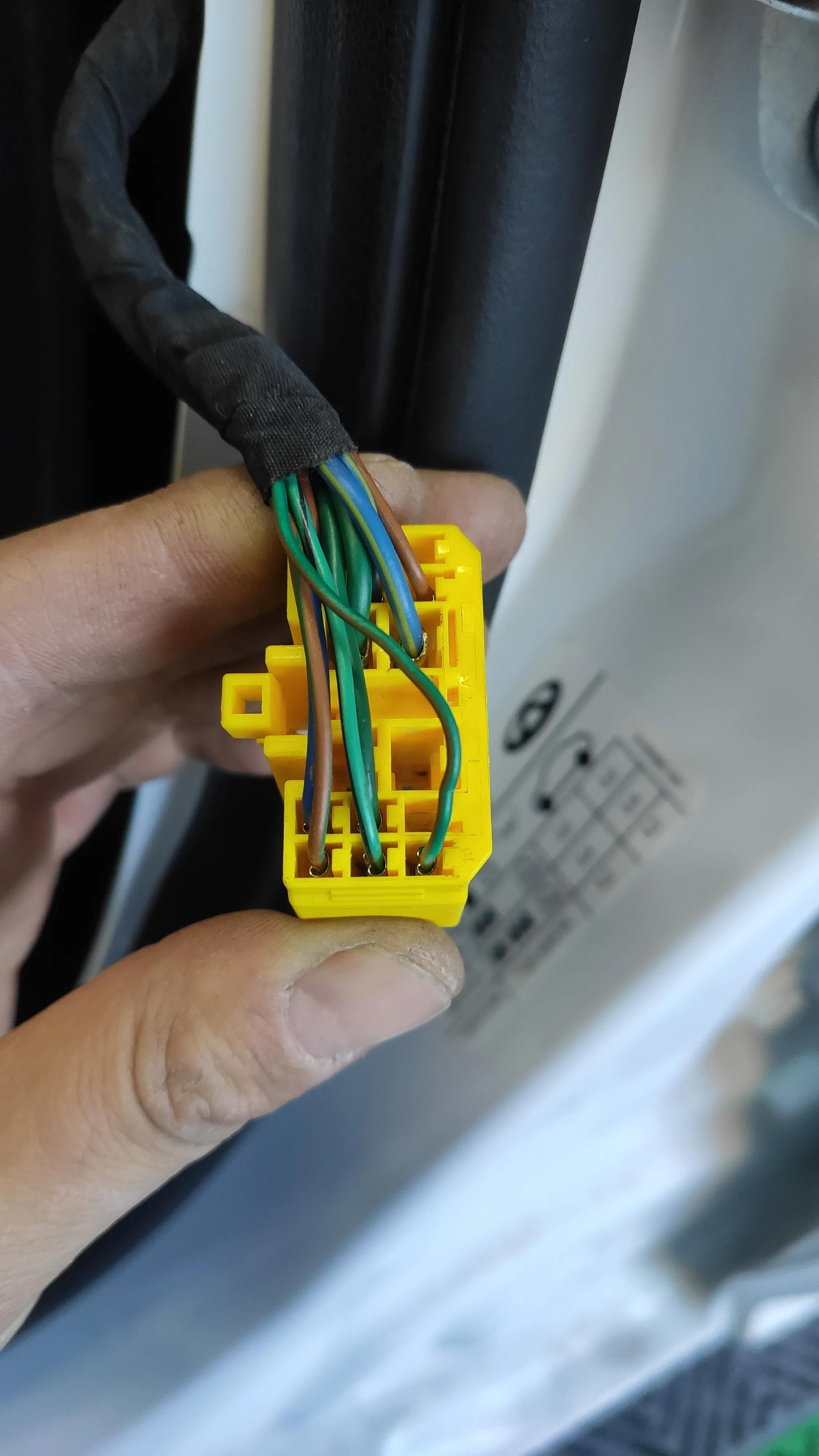 奇瑞艾瑞泽后门安装喇叭教程,艾瑞泽加装前门喇叭步骤