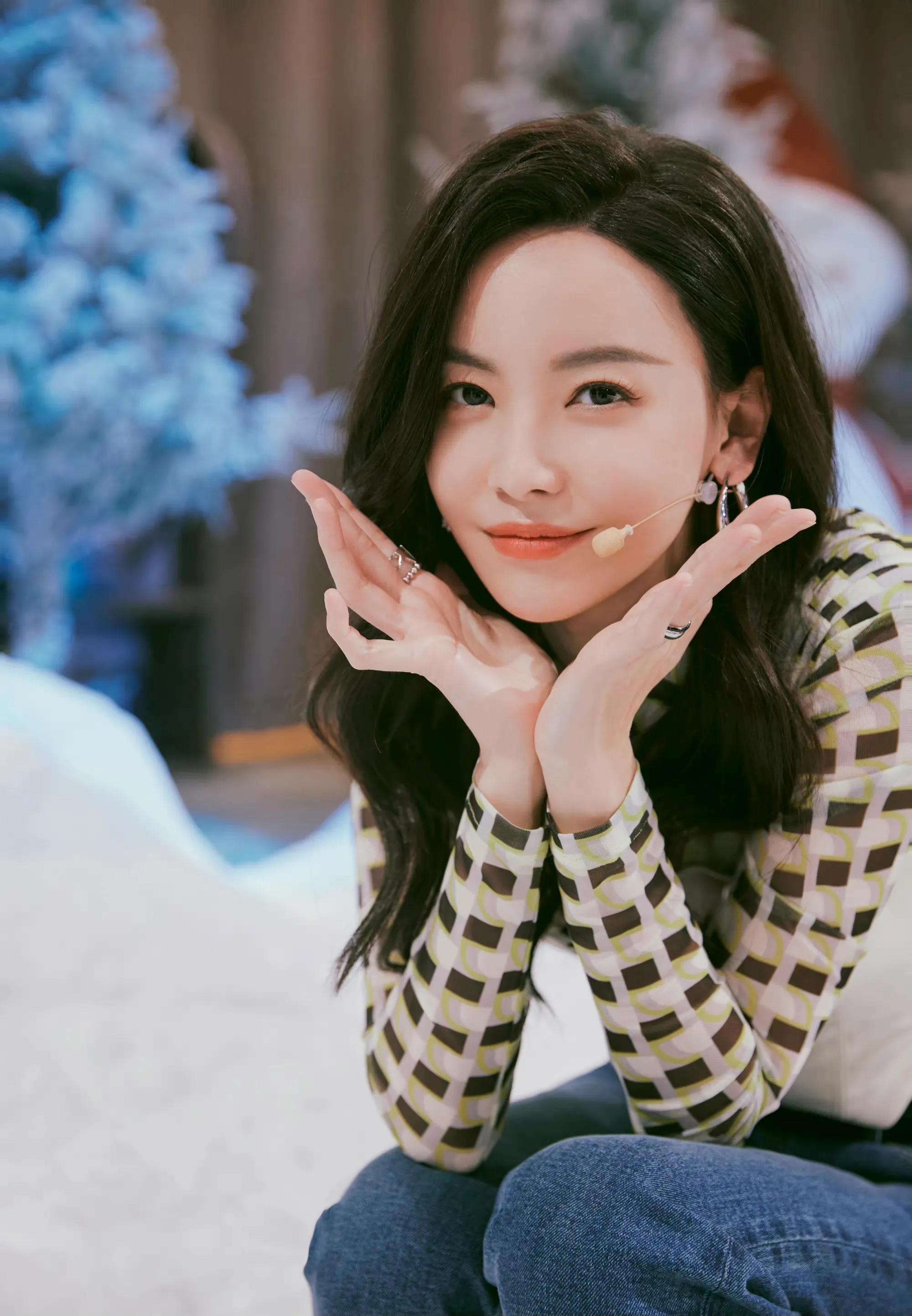 芒果于文文郑秀妍王心凌,于文文吃芒果演技炸裂现场