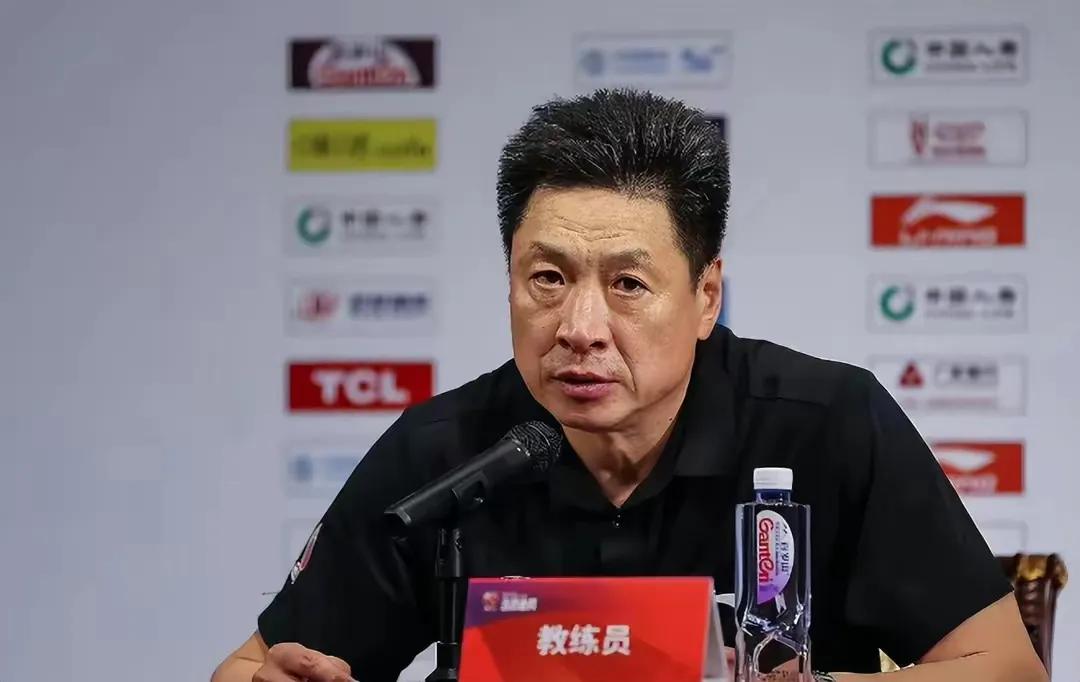 李春江立下大功，辽宁名帅带上海强势夺冠，青年军爆发无惧限薪令