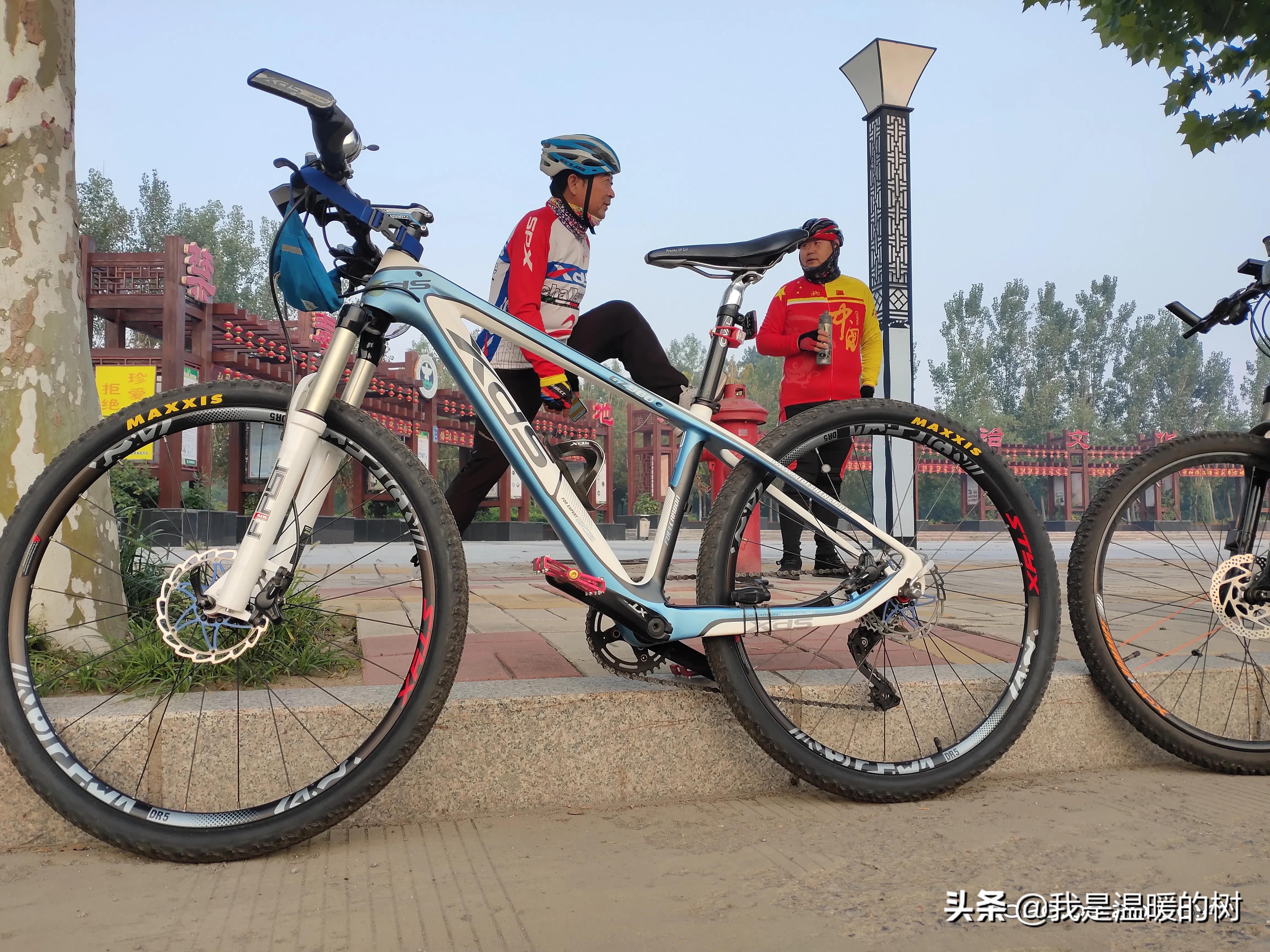 山地车自行车副把的作用,山地车副把坏了可以用什么方法修