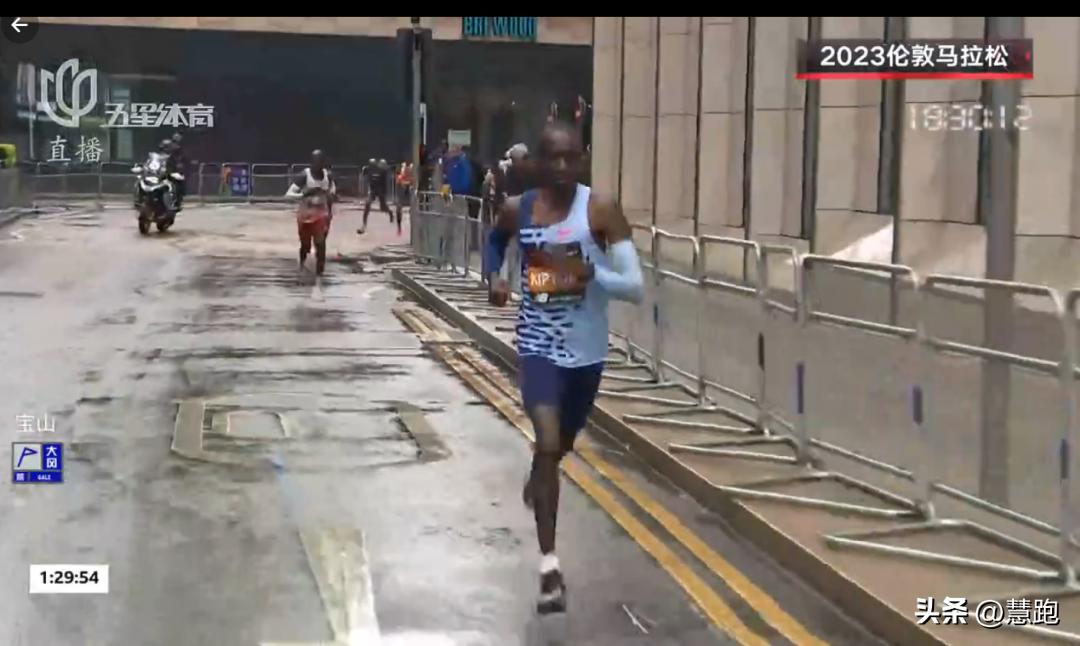 基普图姆和哈桑,基普图姆首马破纪录全世界的反应