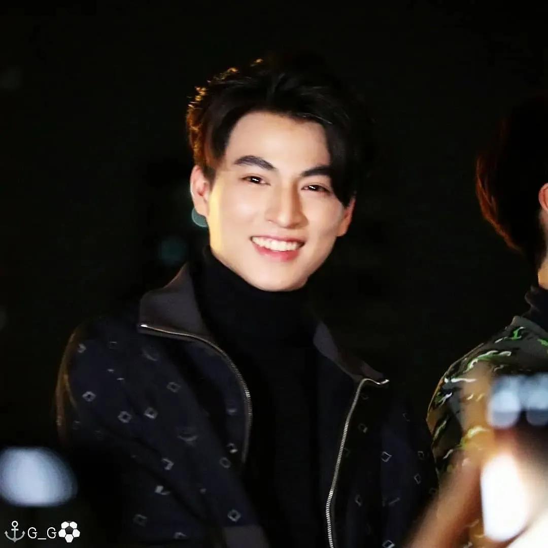 热爱足球的人间天使-糕卡娜