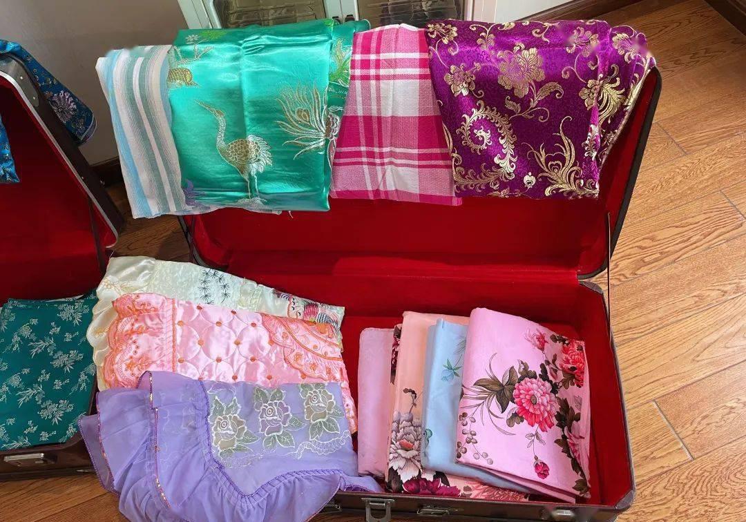 整整两皮箱，结婚21年从未用过！萧山有多少同款？