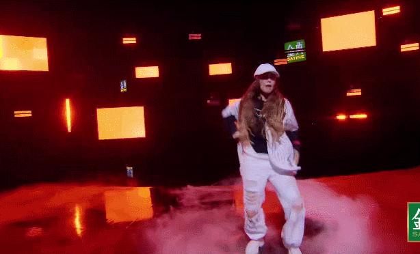 浪姐4五公燃炸：全能女王芝芙，隆里电丝一曲封神！