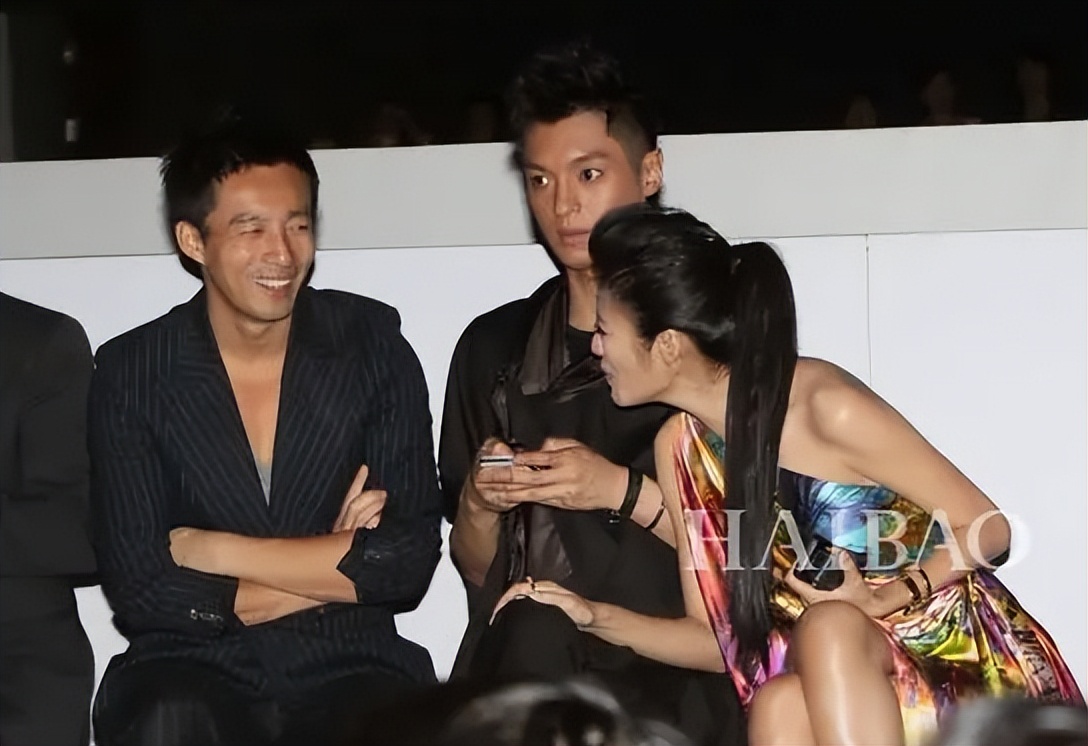 假装高贵、喜欢炫富、爱傍富豪，这些台湾女星活该没有好下场