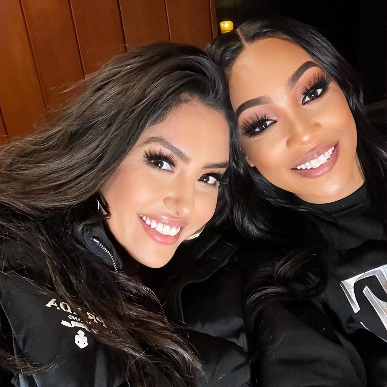 恭喜瓦妮莎!NBA科比球衣拍卖,高达3938万,历史第二贵,难理解