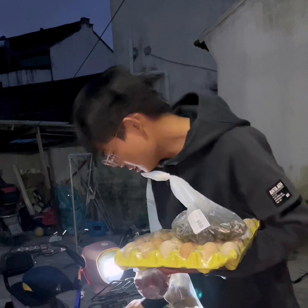 在上海跑滴滴一个月能挣到多少钱,上海滴滴货运一个月能挣多少钱