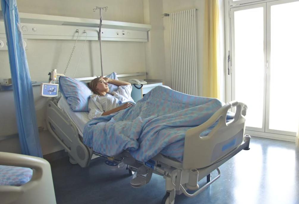 基于“伏邪学说”，探讨中医对慢性萎缩性胃炎的治疗方法