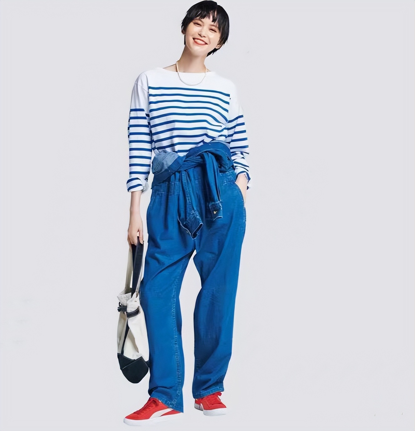 今年秋冬流行什么款运动鞋,今年最流行的运动鞋小白鞋