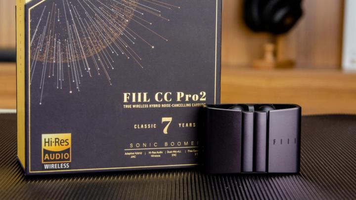 fiilccpro限量版蓝牙耳机测评,年度高颜值蓝牙耳机之fiilcc2评测