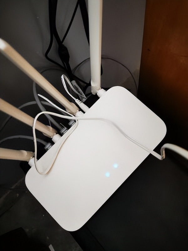 家里网络不好该放几个路由器,路由器怎样摆放不会影响网络