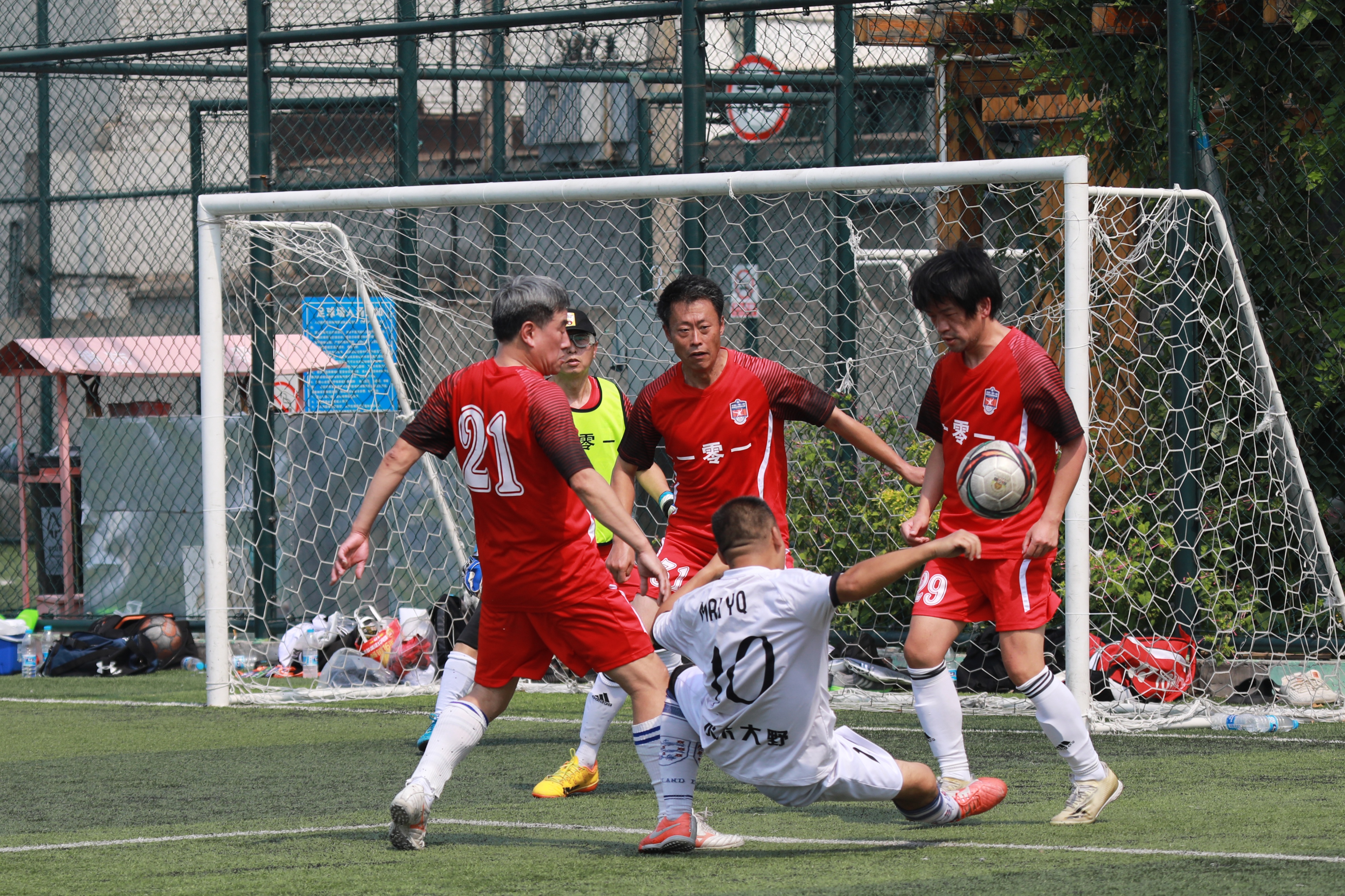 精彩足球不停步,足球要从孩子成长关键期抓起