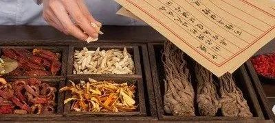 痛风反复发作教你一招让痛风缓解,痛风反复发作别乱治试试这个方法