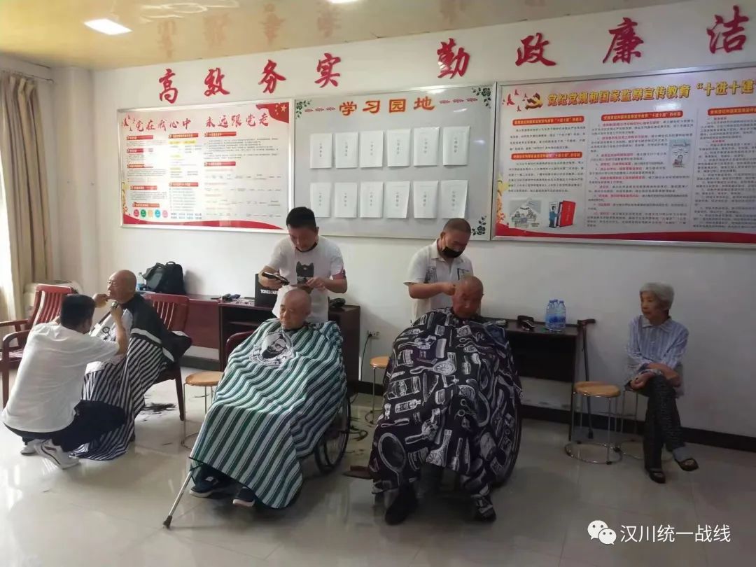 汉川市青年志愿者,汉川福利院爱心人士