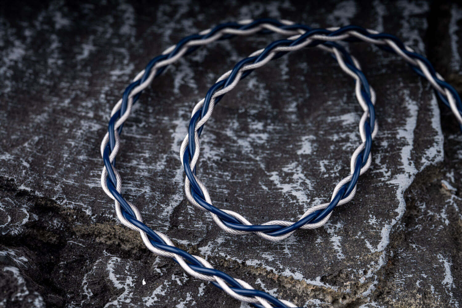 一款偏科得很精准的甜品级流行塞——NobleRonin