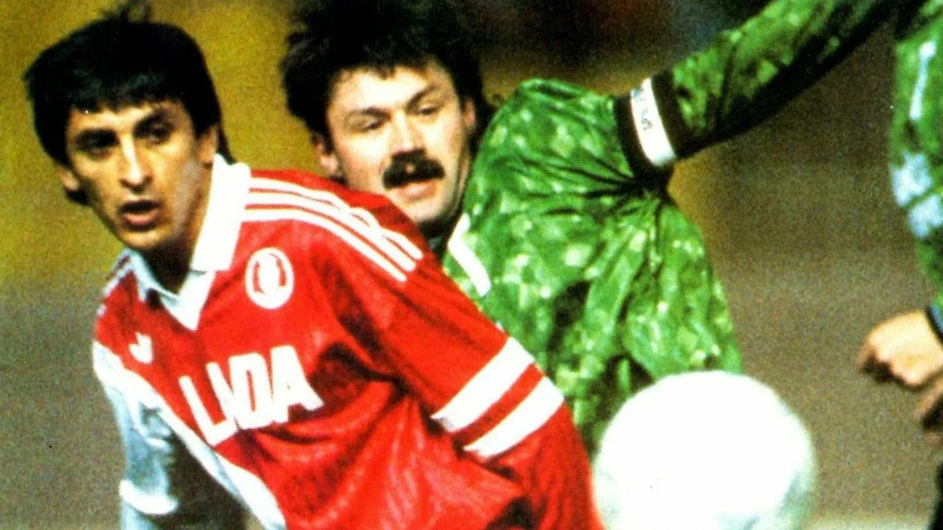 帕潘狂飙30球无人撼动射手王座——记1989/90赛季法甲射手榜